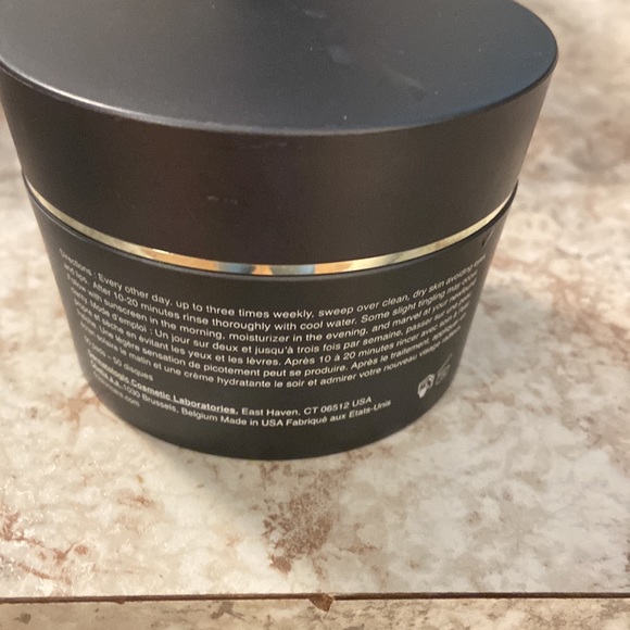 DCL G10 Radiance Peel- at home glycolic pads - Picture 3 of 4